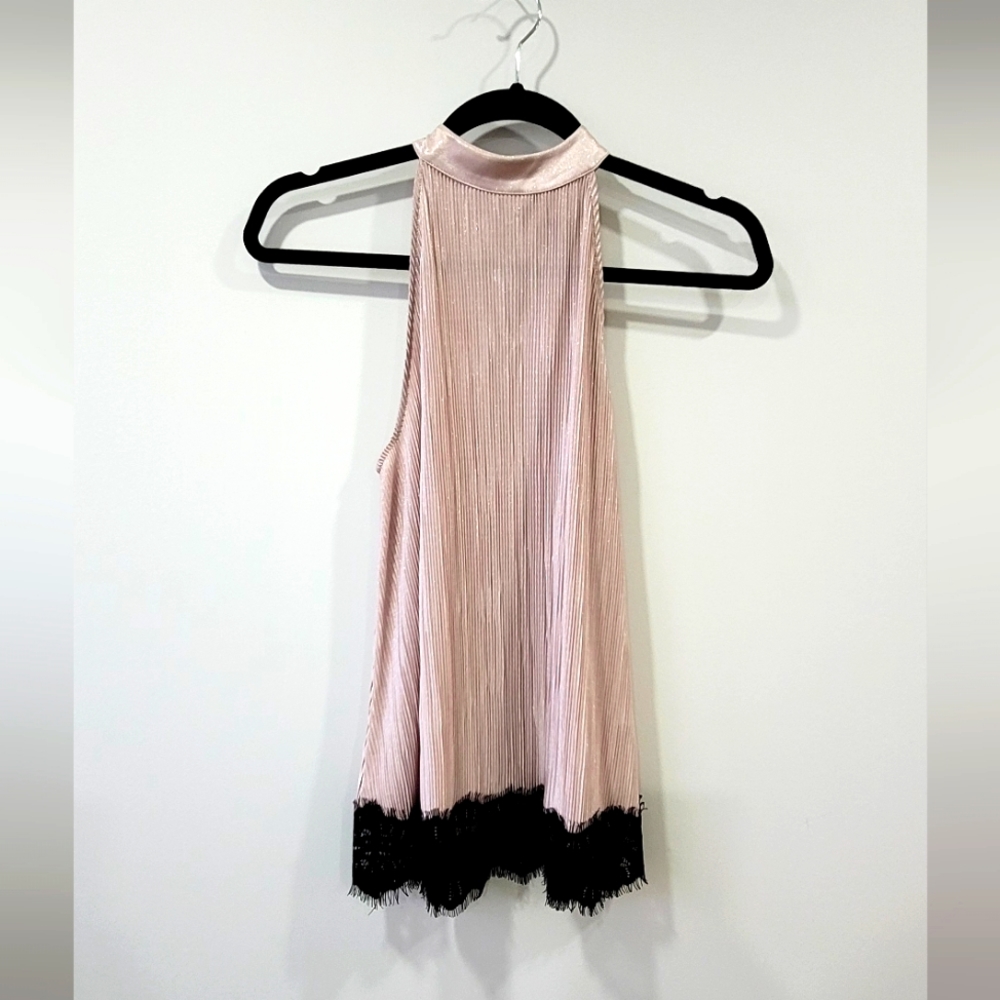 Chelsea28 Metallic Blush Sleeveless Lace Blouse - Size XXS (fits XS-S)